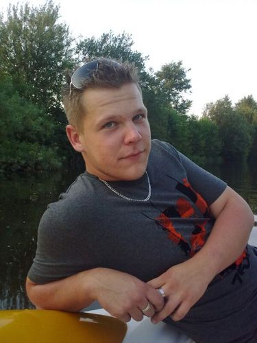 koensterk's profile picture. elektricien bij lumio lichtprojecten, midwinterhoorn blazer, schipper fluisterboot hellendoorn