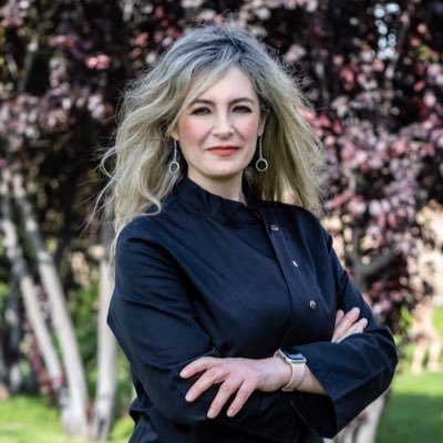 MaryHerreraHiru's profile picture. Consultora gastronómica y autora de los libros “Diario de una cocinera en aprietos” y “Netejant Seitons”