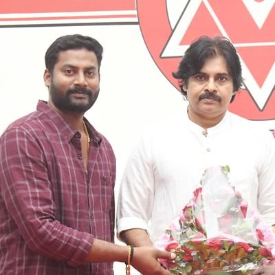 odurikishore's profile picture. Real politicians will have accountability & transparency whereas at present politicians don't have above qualifications
పోరాడు,ఎదురించు,వెన్నుచూపకు గెలుపు మనదే✊