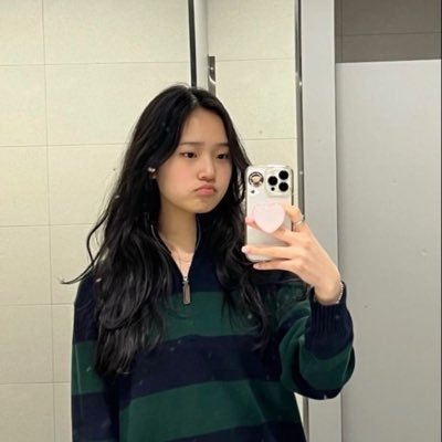 callmeemzzzz's profile picture. heya