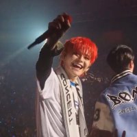 sari (@sari330102) 's Twitter Profile