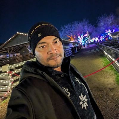 uno2012's profile picture. https://t.co/eGUmNFMVxa