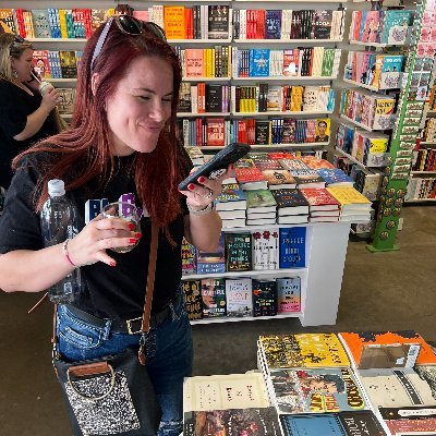 she/her 🌈 | Twitch Affiliate | Book Hoarder
