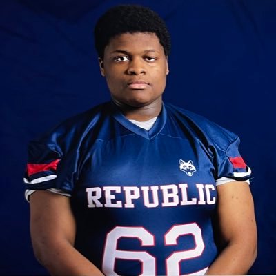 Carnell butler|| left tackle|republic high school|6,2 310 going to station camp high school