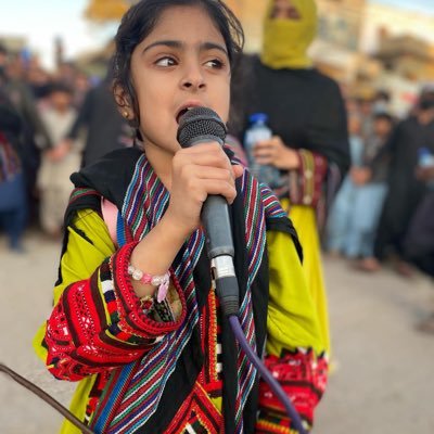 A baloch little girl struggling against #enforecedisapearnces