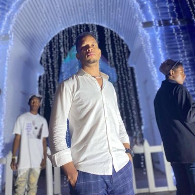 BriosoAnderson's profile picture. No es Narcisismo, es simplemente amor propio 🧏🏽‍♂️