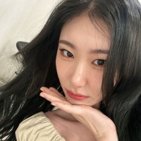 may(@ryeongporra) 's Twitter Profile Photo