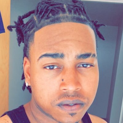 Barber and Content creator. Available for haircuts, piercings and Collabs (test results mandatory) $5 DM fee $bishopg95