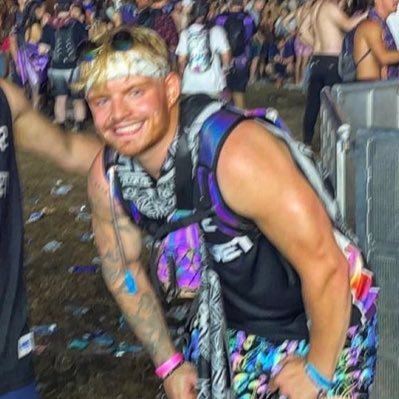bigqysmalls's profile picture. teehee