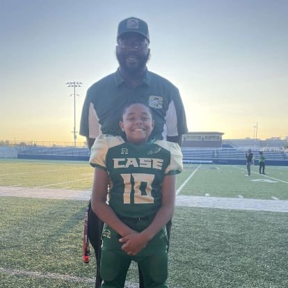 29| Dream Chaser| Father of 3| Case High School JV2 Head Coach/Offensive Coordinator/OL Coach💚💛🦅| #GoDucks 🦆 #RavensFlock | #EarnYourWings 🦅