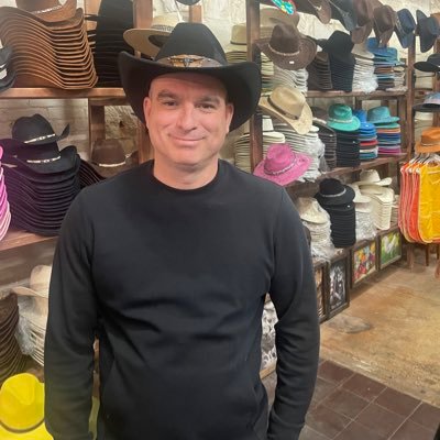 EfrainJ60390587's profile picture. 