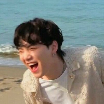 AnaBea877515's profile picture. 