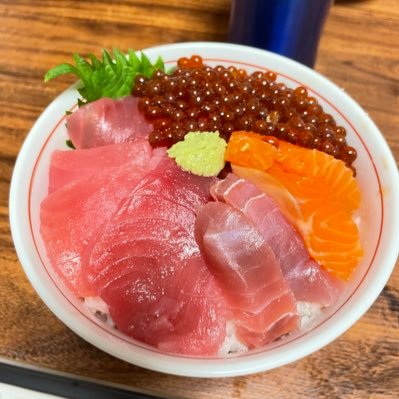 hige_hart's profile picture. 倫理的に終わってしまったアカウント、いいね欄が時に終わっている