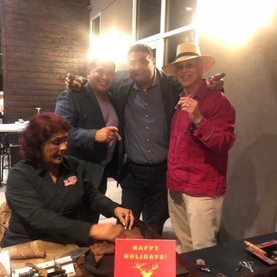 lagranhoja's profile picture. love my family; love cigars; fishing 🎣 Texas Barbecue, Texas country. boots, bourbon, Tejano, and Golf.