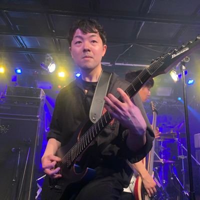 富士住み、ボーカル兼6弦7弦エレキ、アコースティックギター弾きです。　メタルギタリストと自称シンガーライターやってます。音楽、HRHM（スラッシュ、デス、ネオクラを中心に全般）、ドライブ、乗り鉄、秘境駅、野球、アニメ、女性アナウンサー好きです!  よろしくお願いします！