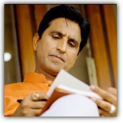 भूल जाना और भूला देना एक वहम ही तो है,
दिल से कब निकलते है दिलो में रहने वाले....✍