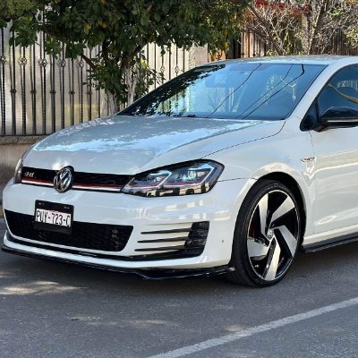 Alfonso63874747's profile picture. Baile de noche