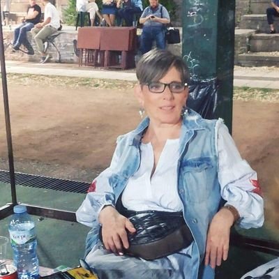 Πάντα νικάει το δίκιο!
Μια μέρα θα νικήσει ο άνθρωπος.
Μια μέρα η λευτεριά θα νικήσει τον πόλεμο.
Μια μέρα θα νικήσουμε για πάντα.”
(Γ. Ρίτσος)