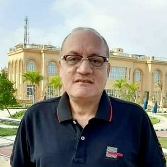 مدير عام سابق في عدة صحف مصرية. مضطهد سابق في قطر بسبب تأييدي للرئيس السيسي وعدائي للإخوان المتأسلمين