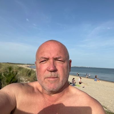 Love our Island not a better place in the world. Recovering from Achilles tear. Virus has taken my job. 2020 piss off! Single father of two strapping boys.