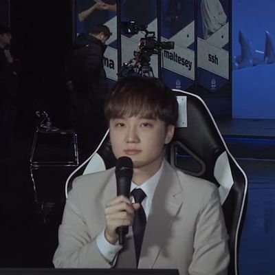 Former Pro TCG Player / Esports League Operator & Shadowverse Korea Open Commentator / 한국어&日本語&English /  Career : https://t.co/KySzOomHJM