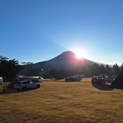 ⛺キャンプ(ファミ&ソロ)、⚽FC町田ゼルビア🐦&ASVペスカドーラ町田🐤観戦(静岡チームも応援)、🌷庭いじりの園芸が趣味の2人の息子と妻の4人家族のオヤジ。
生まれも育ちも静岡（伊豆）、その後、八王子・川崎を経て、2007年からの町田市民。ポストはキャンプ・サッカー関連・時々日常、宜しくお願いします🙋