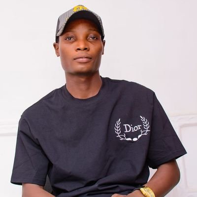 Professional Social Media Manager and Digital Marketer | Video Editor.
✉️Inbox me for your Channel Growth & Video Editing for YouTube and TikTok videos + Reels