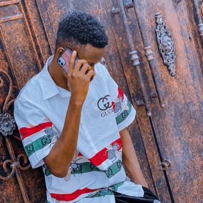 Francis75477's profile picture. 