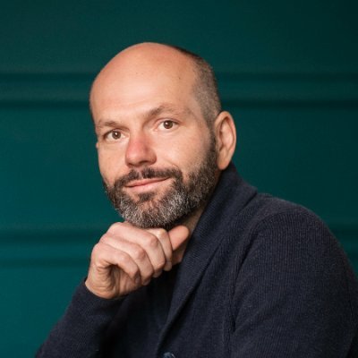 UX designer a webový analytik - Zjednodušuji život lidem ve firmách a jejim zákazníkům. Pomocí skvělého UX a promyšleného měření.