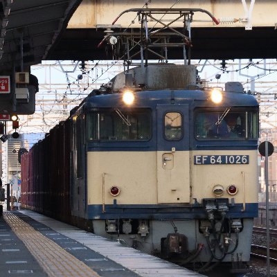 天大の歴文卒業。撮影機材はCanonのEOSKiss。バスと鉄道好きでNゲージも集めてます。東大阪で新幹線にも使われてるものを製造。両備バス（玉野）、中鉄、備北、岡電バス、広交、広島バス、広電バス、京阪バス等撮ってます
インスタやってます。https://t.co/neOwWYC8v3…