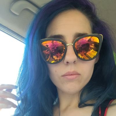 bizarrebrittney's profile picture. Working. Gaming. Living.
♏| Twitch Affiliate | lvl 32 |