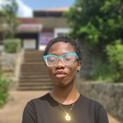 your tweetheart. student @archi_oau. humour. weird food combo. words. scribblings.🍹