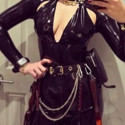 I’m new here looking for a submissive to dominate and manipulate is mind and body and explore you more in Bdsm lifestyle #tribute