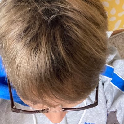 zhanggu89127792's profile picture. 