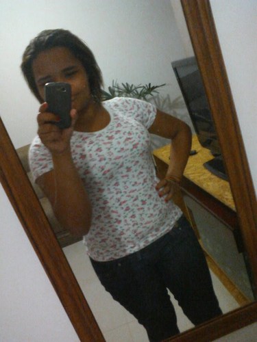 Saibaa quee um diaa sem voce
                 éh uma eternidade paara mim ♫
COrinthiana ,alegre e akela que vai te 
seguir ...