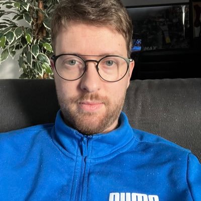 RobinHi97's profile picture. 