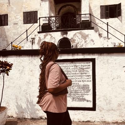 ziiiizyyyy's profile picture. 😵‍💫 what’s going on here