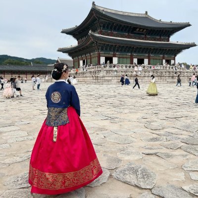 내가 방문하는 모든 도시에서 세계를 탐험하고 나 자신을 발견해보세요.