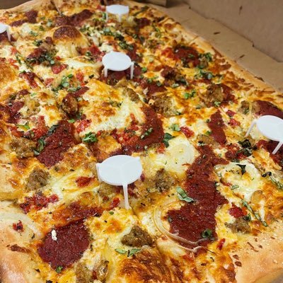 nakedcitylv's profile picture. 4608 Paradise Rd 📍4930 W Flamingo 📍 3347 Delaware Ave, Kenmore, NY📍 Go Bills #billsmafia #nakedcitypizza https://t.co/vFV3lg7XbP