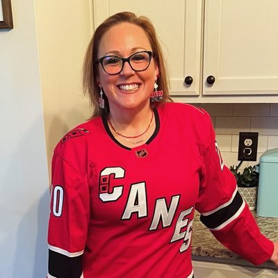 Wife, Mama Bear x 4, Veterinary Nurse, Caniac #takewarning