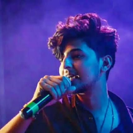 💙Bluefamily
📍 Ahmedabad 
😎Boy/17yrs 

Aaj Bhi Mein Us Jagah Jis Jagah Hue the Judaa💙💙

My saviour @darshanravaldz 💙