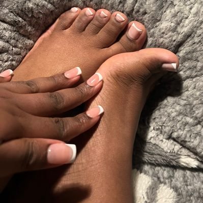 Custom Pics & vids of🦶🏾video calls📱 payment upfront💷 £5 tribute💸 pay then you may speak 🗣️💵 African goddess✨👸🏾 UK 8🦶🏾DM for inquires
