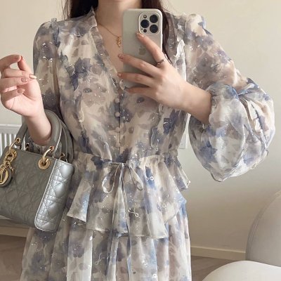 ytuffour99's profile picture. What I'm most afraid of is being stabbed in the back.