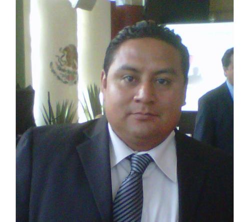 Tehuano (Istmeño Oaxaqueño) escucho Rock Original Mexicano, me gusta el futbol soccer, mi cleta, Graduado como Ingeniero Operador de Bicitaxi.