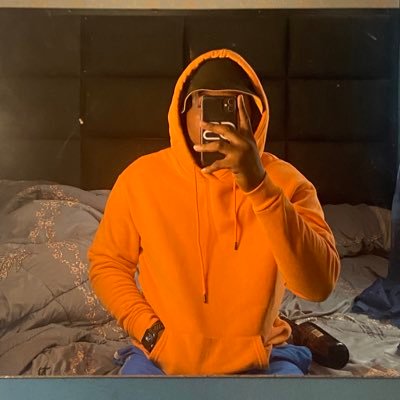Gunners 4l ❤️ . Semo Advocate 📢. 💌: akinwale0169@gmail.com || backup @osetbaba . If you are very serious pls do not follow me, it's just cruise over here.