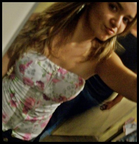 Boooa o Sufiiciente pra Abalar a sua meente .. *--*

Segue ae e descubra maiiis ;* ook  =D
