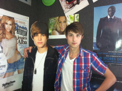 AllisonFollese's profile picture. 13 year old who loves Hot Chelle Rae and Ryan Follese n other Twitter @RKFolleseFan1