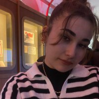 esma (@esmazeng) 's Twitter Profile