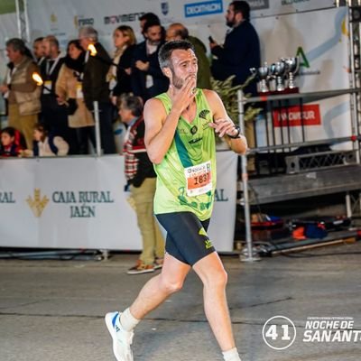 Atleta y Entrenador en Unicaja Atletismo.
You must be this tall...to die!