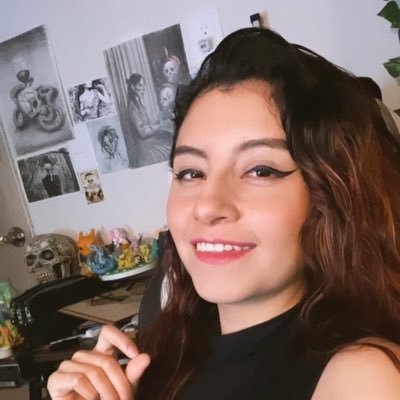 Tatuadora / Dibujante / Streamer / Diseñadora y otros secretos 🎨  Hagamos posible la vida aquí donde la muerte acecha